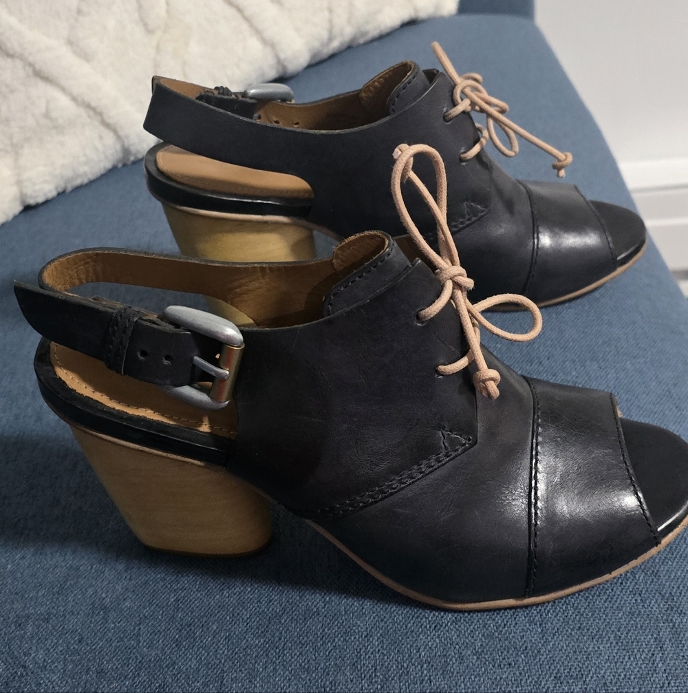 J Shoes Josephine Leather Peep Toe Slingback High Heel Booties  7.5